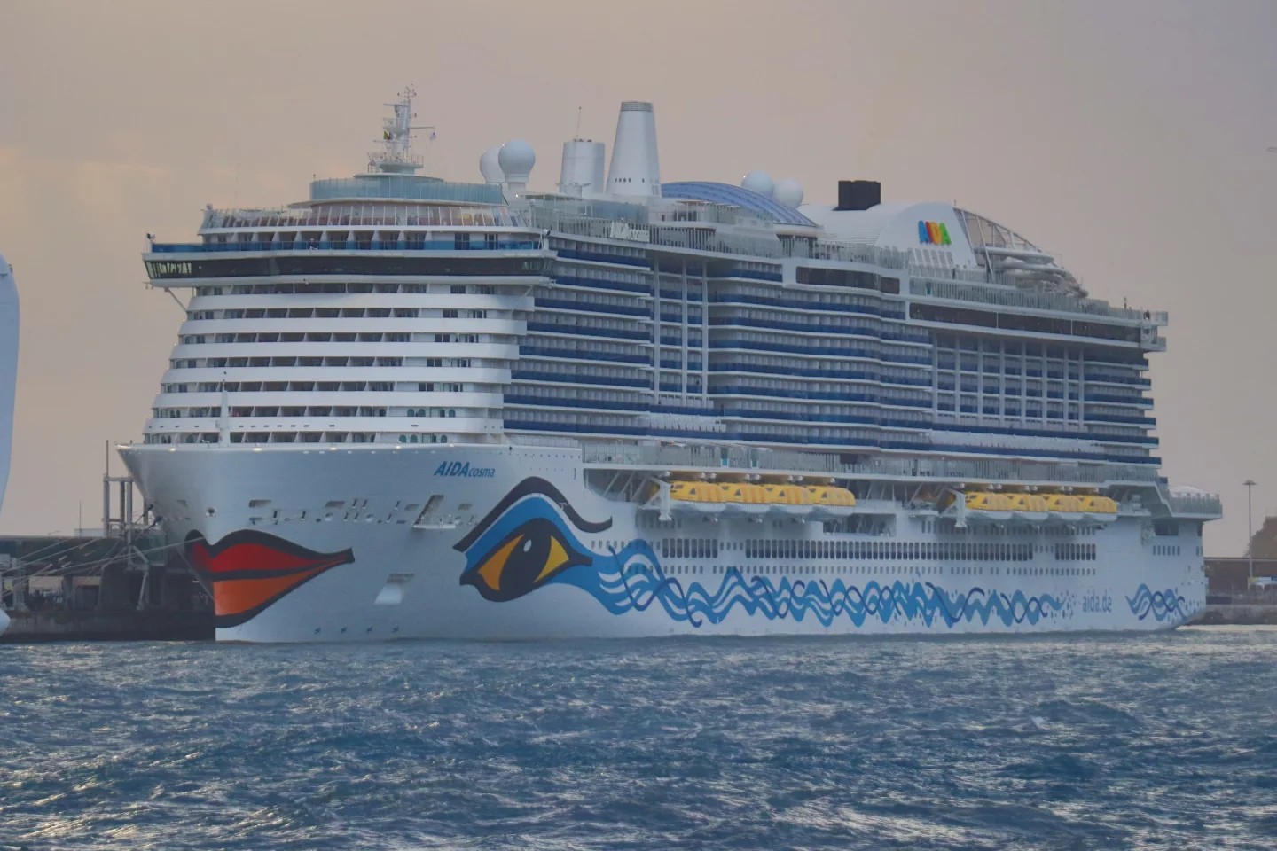 cruise ship aida cosma