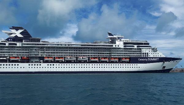 celebrity-summit-cruise-ship-in-bermuda.