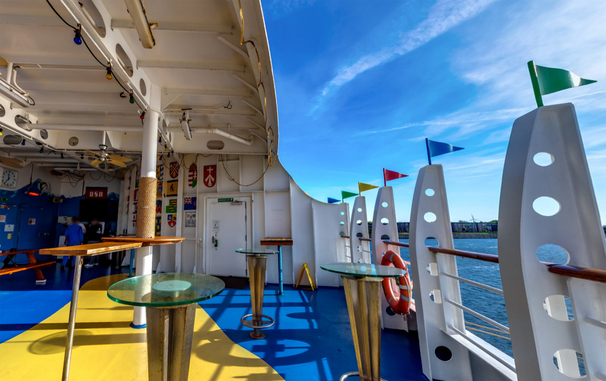 AIDA crew open deck