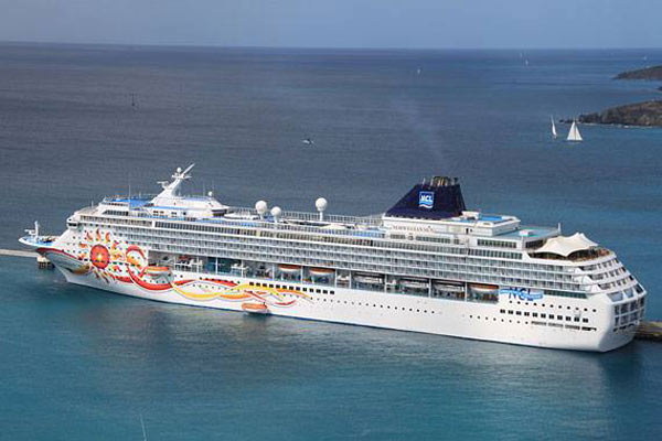 Norwegian Sun cruise ship in South America