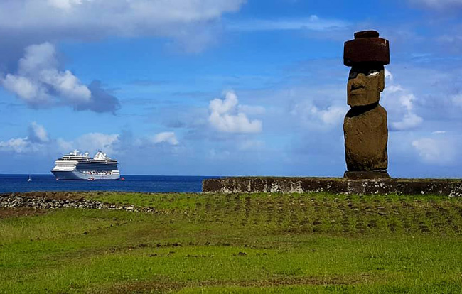 cruise ships sailing to easter island