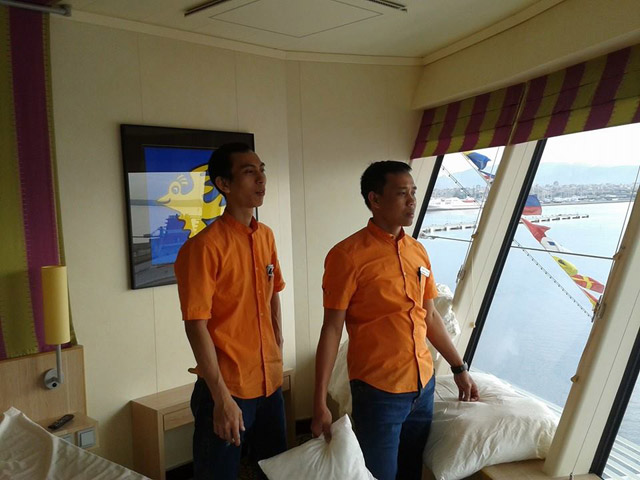 cruise ship jobs room attendant