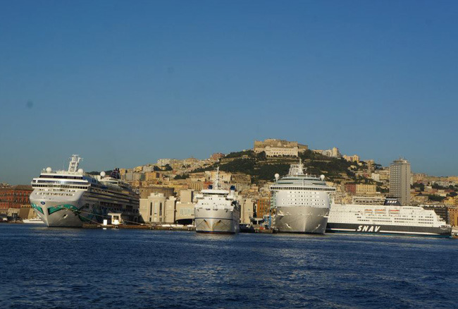 naples italy cruise port schedule 2022