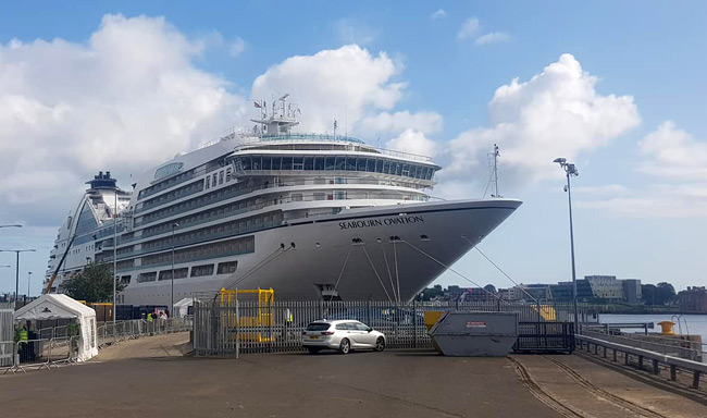 cruise ships arriving in newcastle today