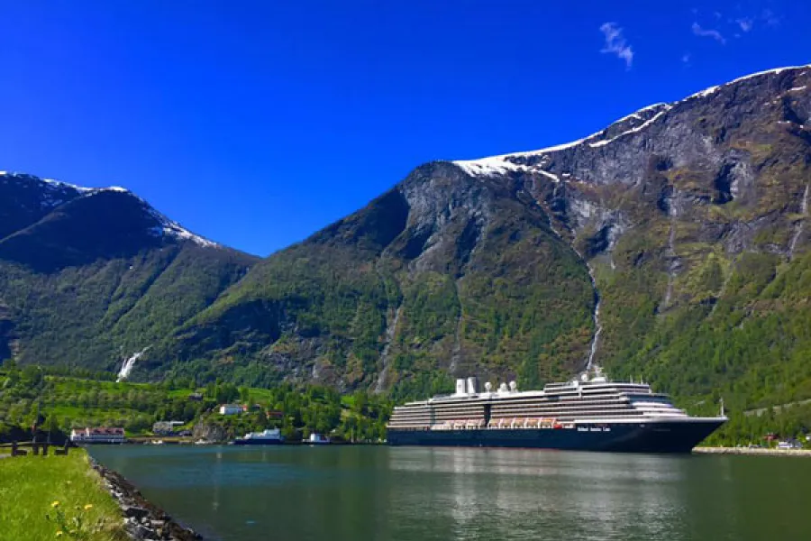 Flam Cruise Ship Schedule 2025