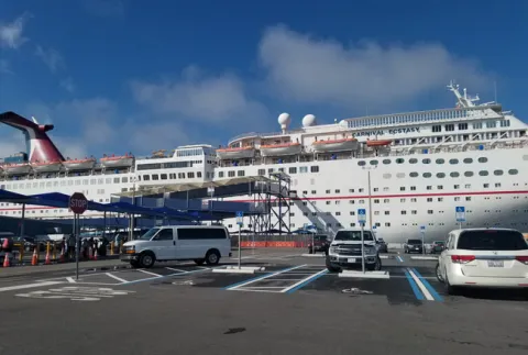 kona cruise ship tracker