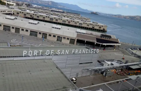 cruise ships arriving in seattle today