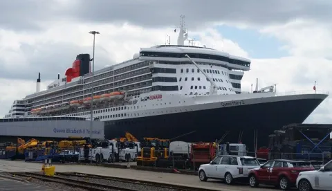 cruise ships docked in glasgow today