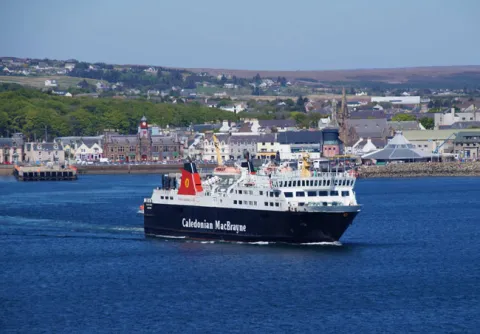 cruise ships docked in glasgow today