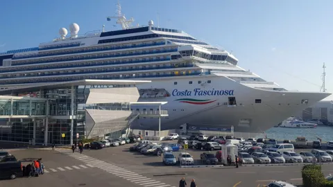 cruise ship schedule naples italy