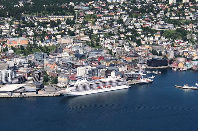 cruise ship port tromso norway